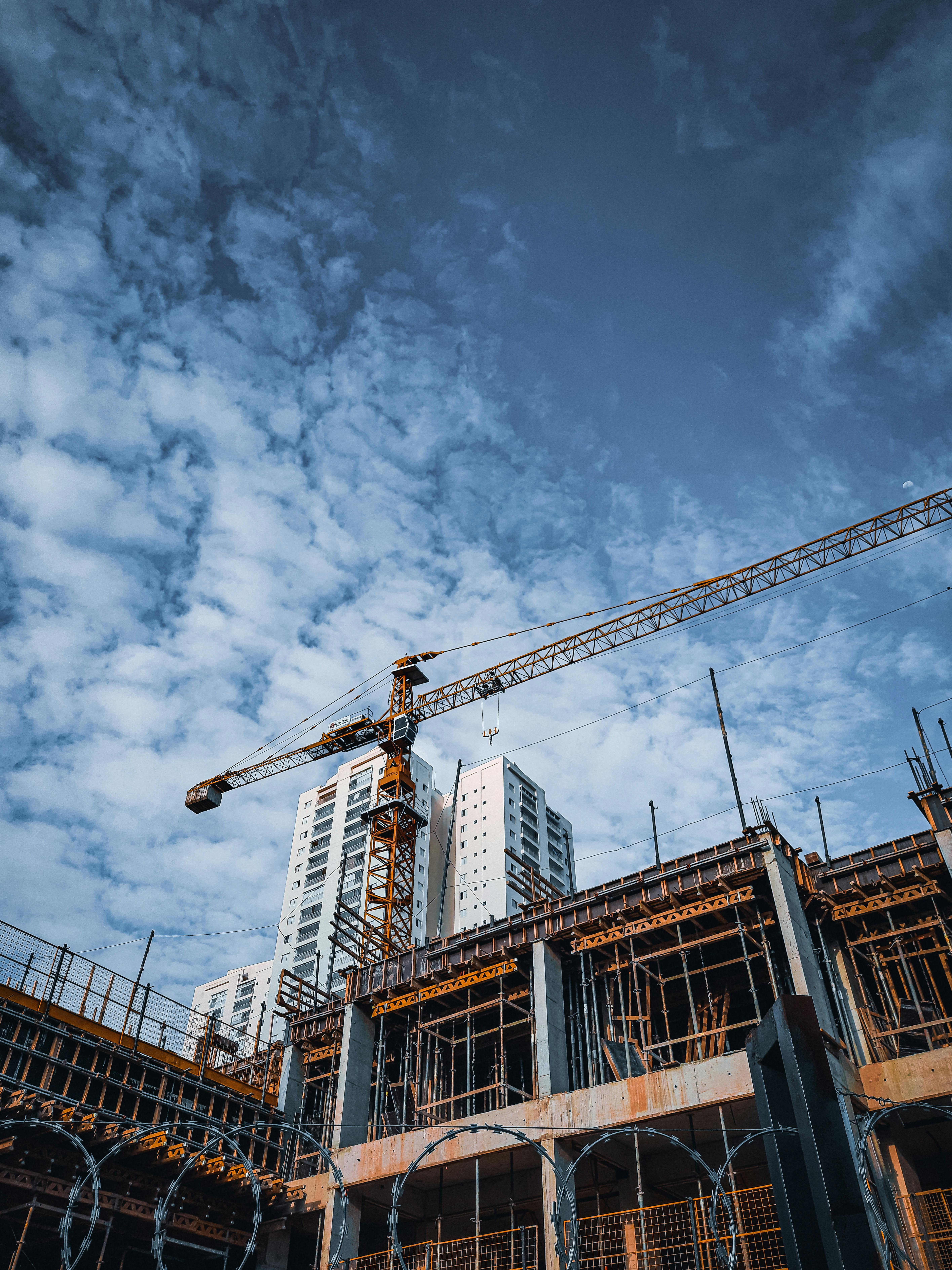 About Thrones Arabia